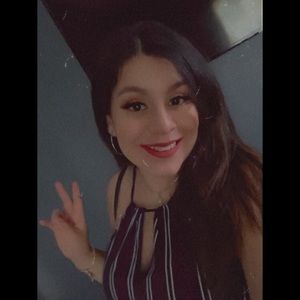 Meet your Posher, Alejandra